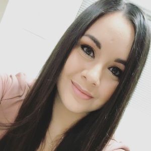 Meet your Posher, Coraisma